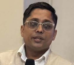 दीपक शर्मा